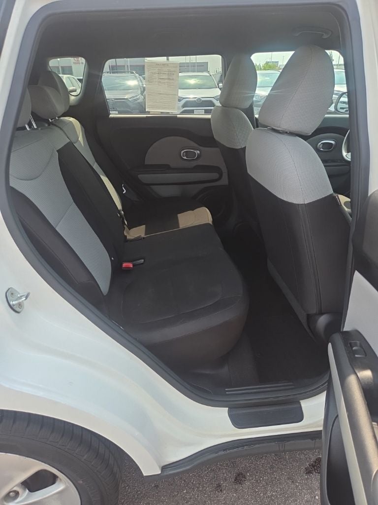 2016 Kia Soul Base