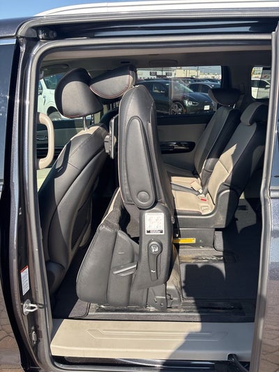 2020 Kia Sedona SX
