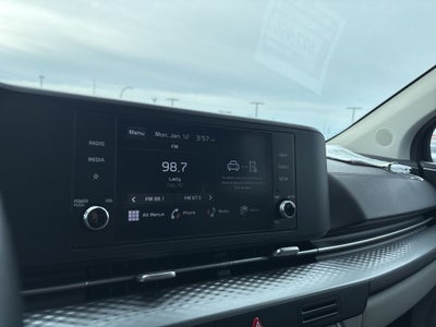 2023 Kia Carnival LX