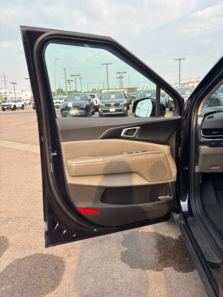 2025 Kia Carnival LXS