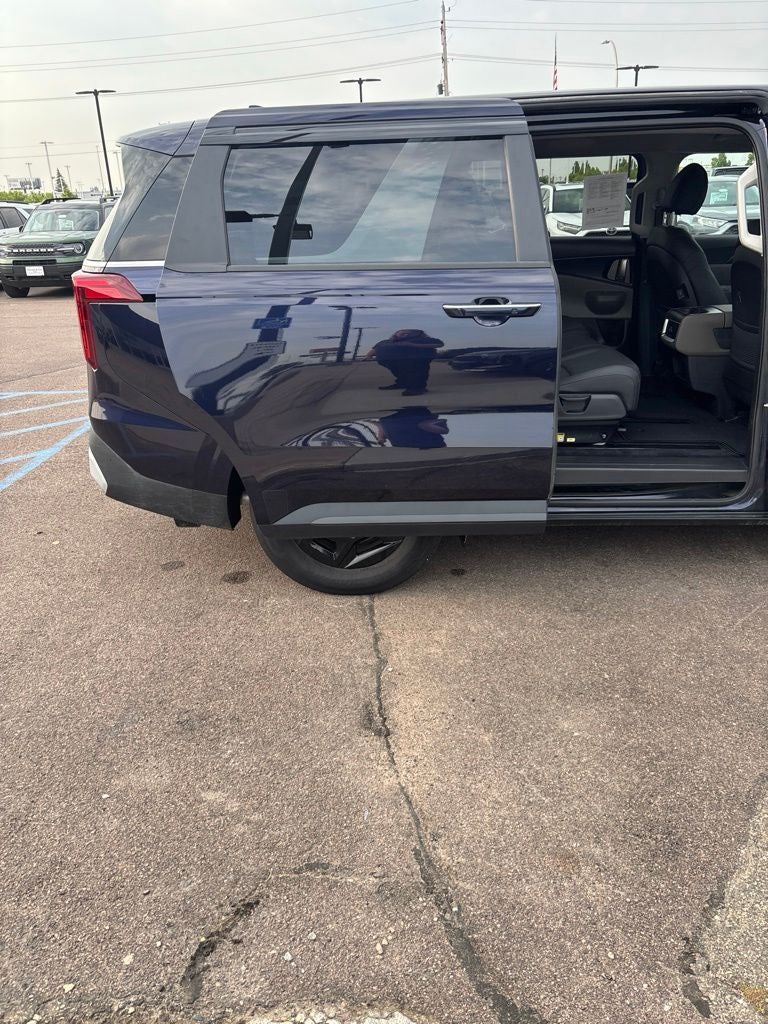 2025 Kia Carnival LXS