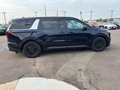 2025 Kia Carnival LXS