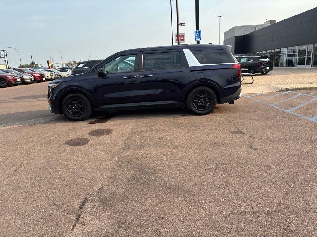 2025 Kia Carnival LXS