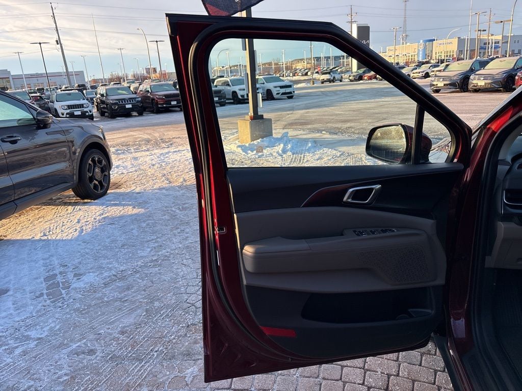 2025 Kia Carnival Hybrid LXS