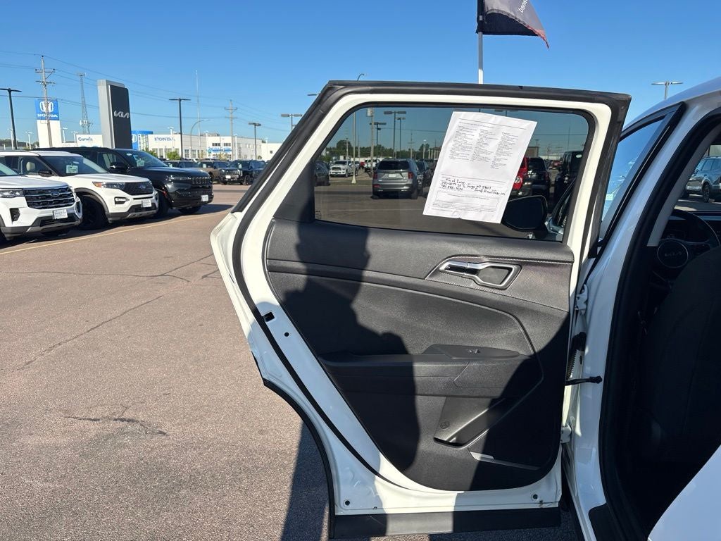 2023 Kia Sportage LX