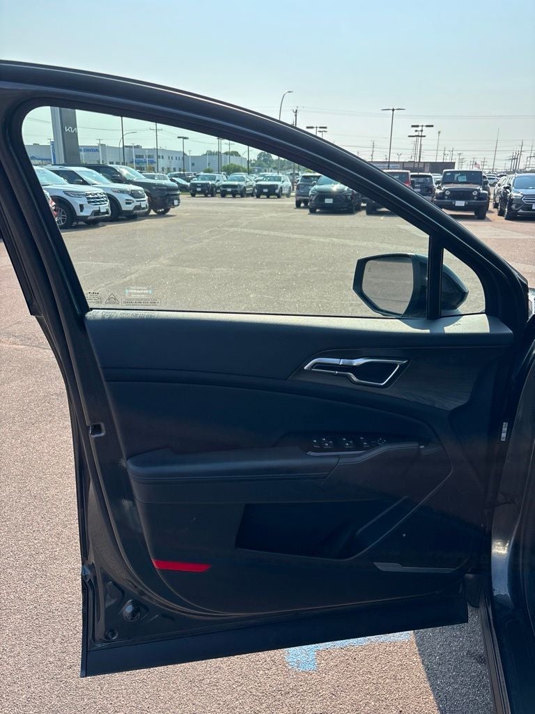2025 Kia Sportage Plug-In Hybrid X-Line