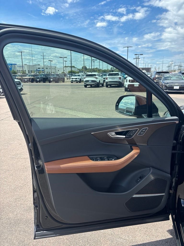 2025 Audi Q7 55 Prestige quattro