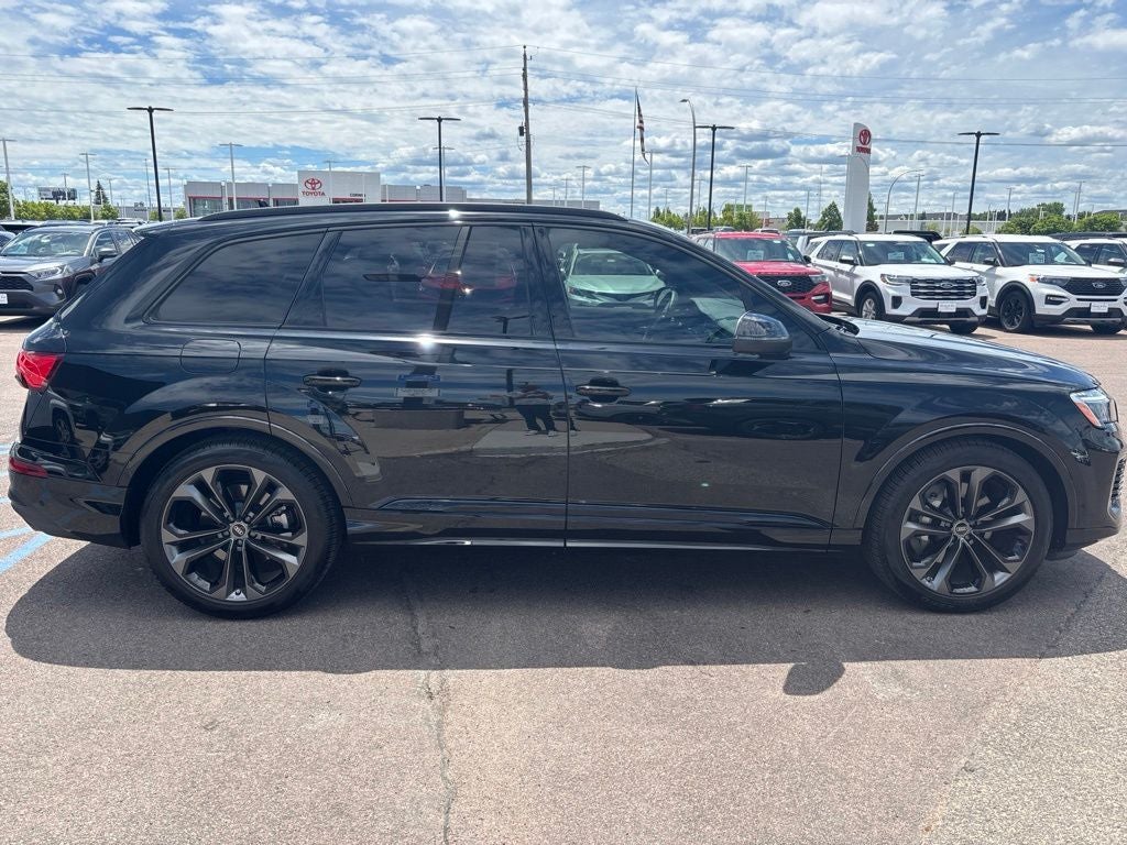 2025 Audi Q7 55 Prestige quattro