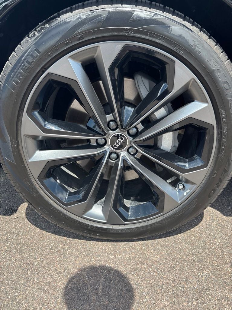 2025 Audi Q7 55 Prestige quattro